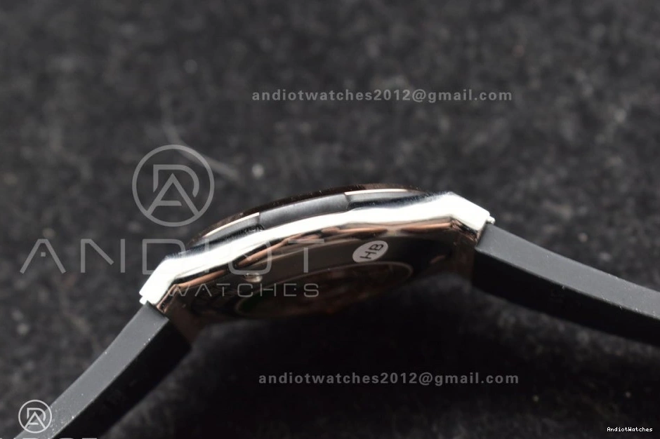 Best on 1:1 Edition Fusion Strap Dial A Black Gummy Black 588 HBF Bold RG 45mm 0204